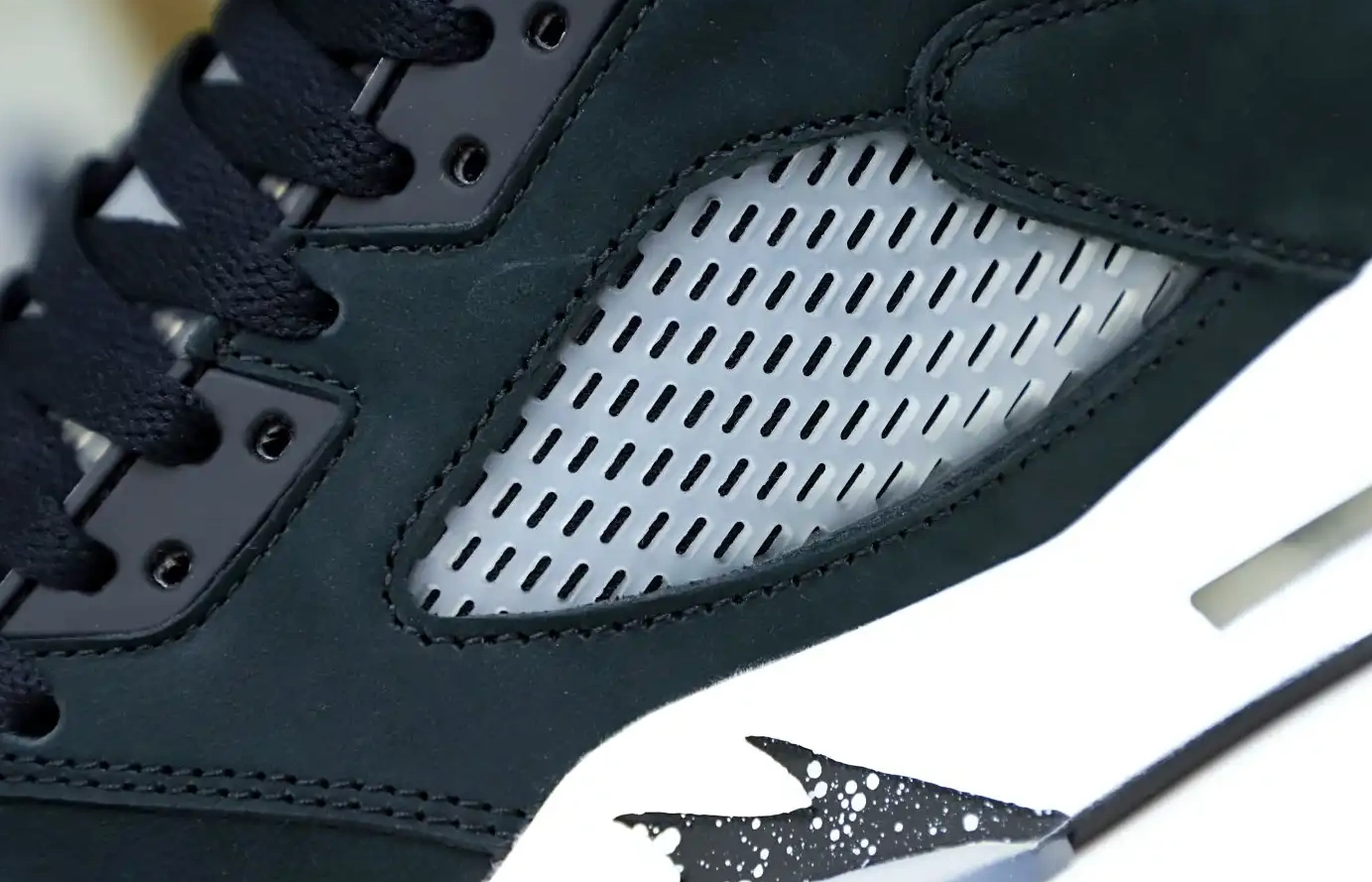 AIR 5 JORDAN 2021 RETRO 'OREO' 0704
